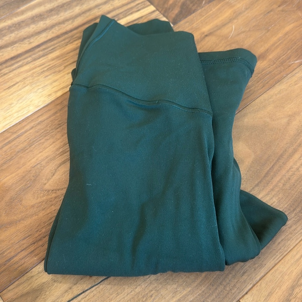 American Eagle green flare leggings